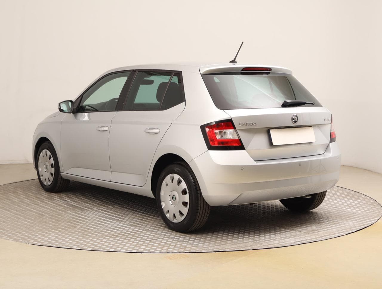 2015 Škoda FABIA - 9