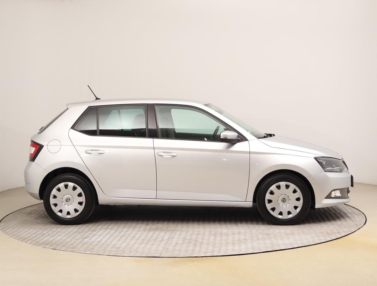 2015 Škoda FABIA - 15