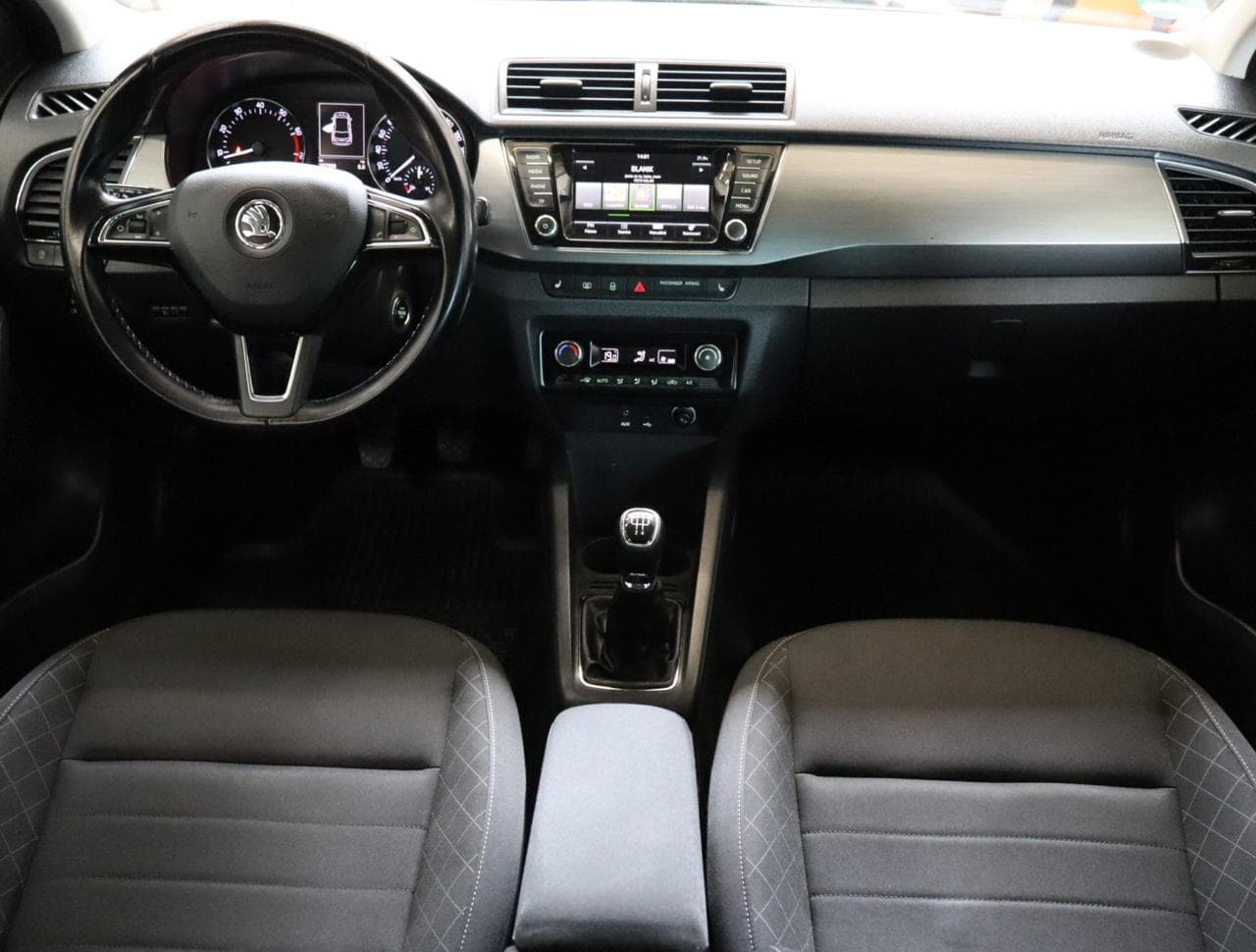 2015 Škoda FABIA - 18