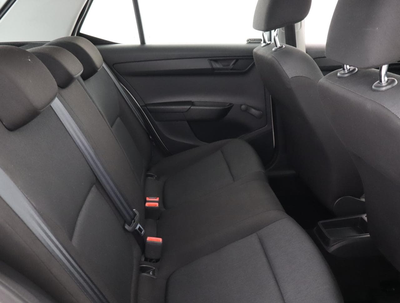 2015 Škoda FABIA - 23