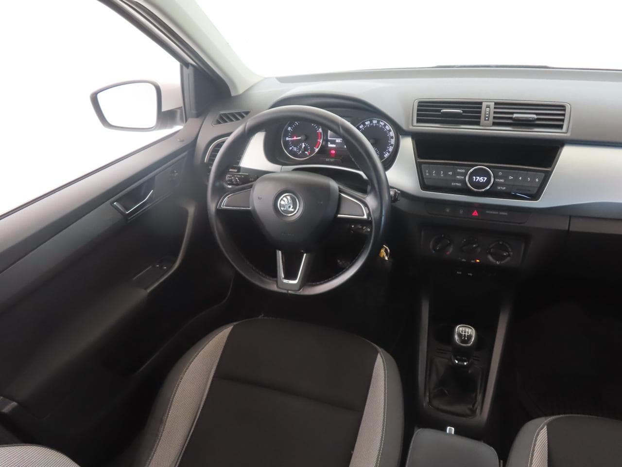 2015 Škoda FABIA - 17