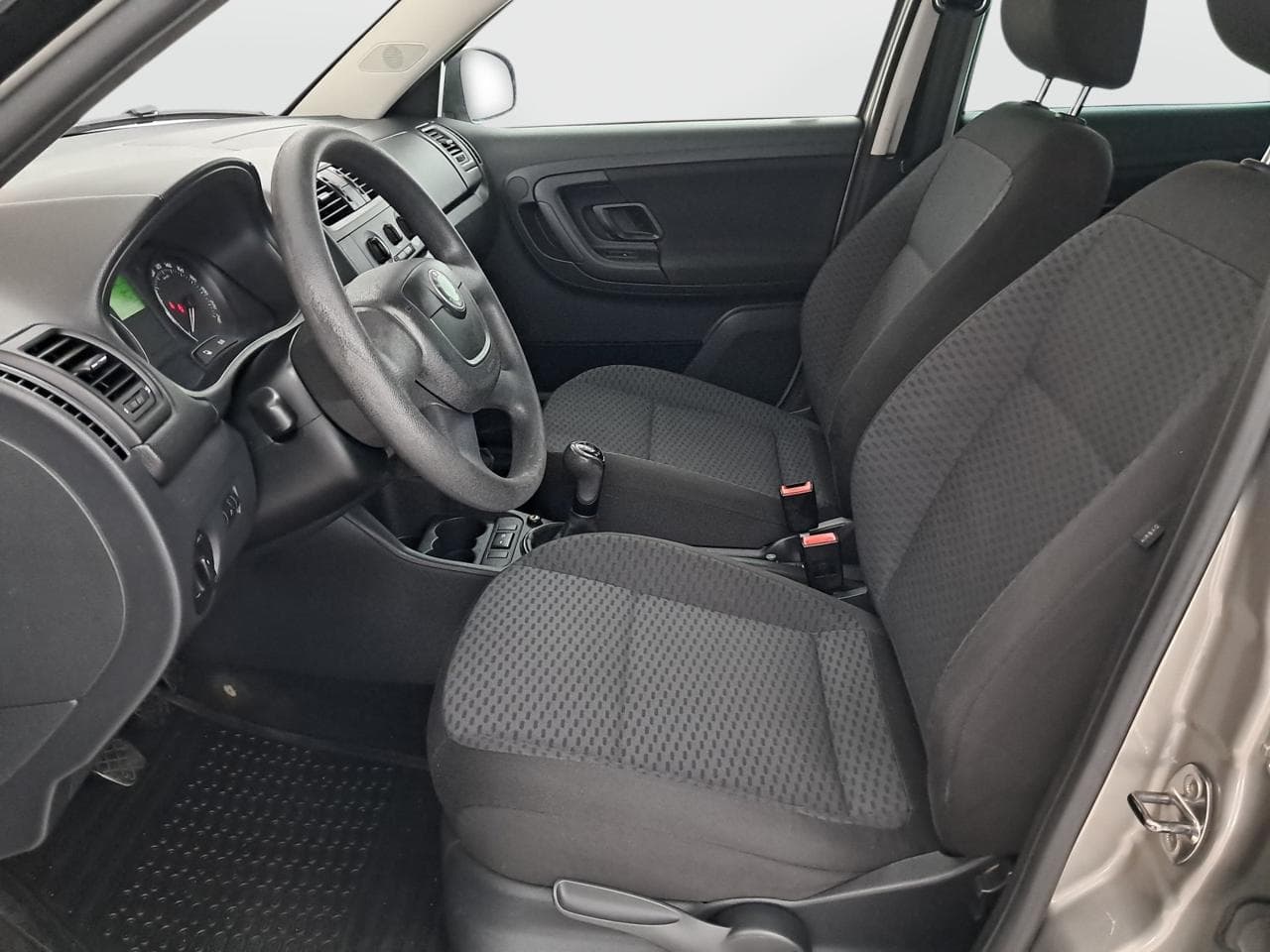 2010 Škoda FABIA - 15