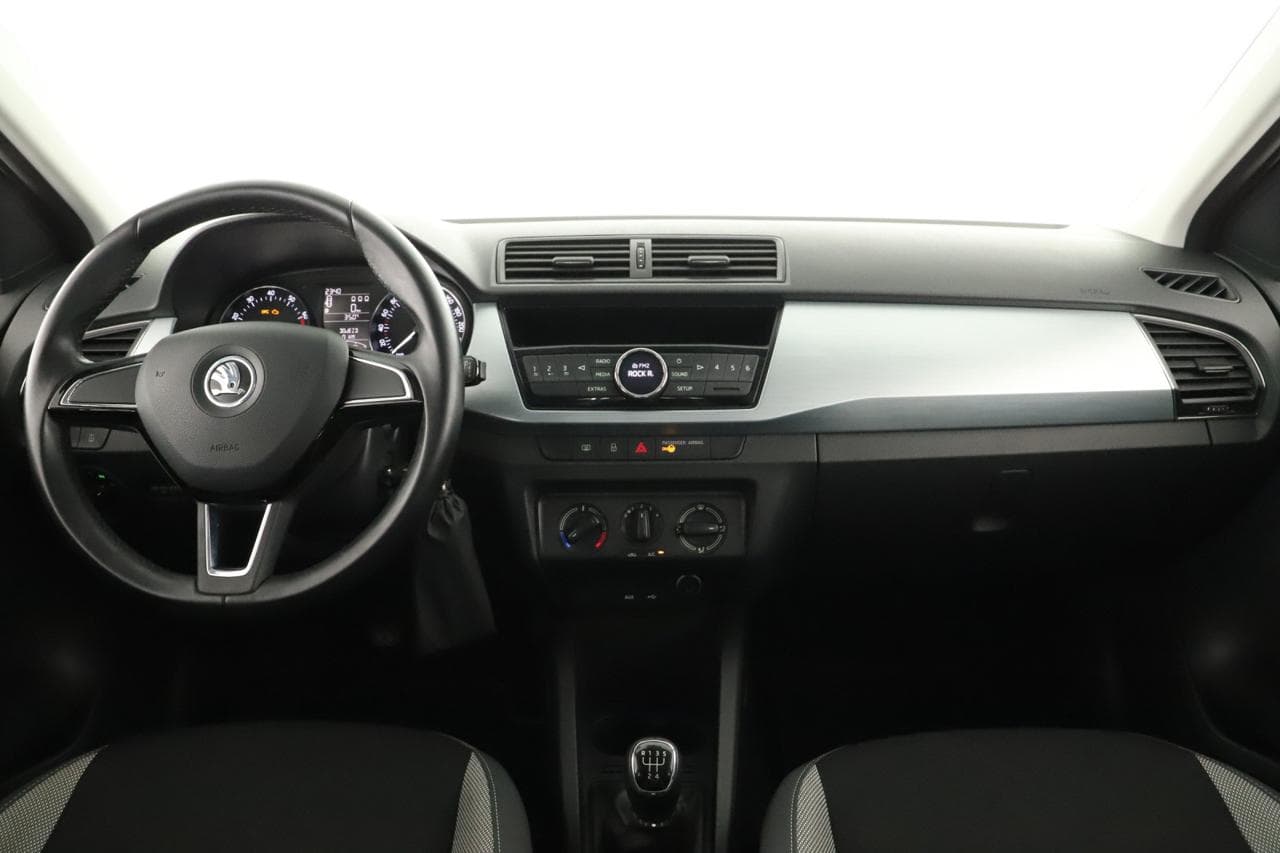 2016 Škoda FABIA - 9
