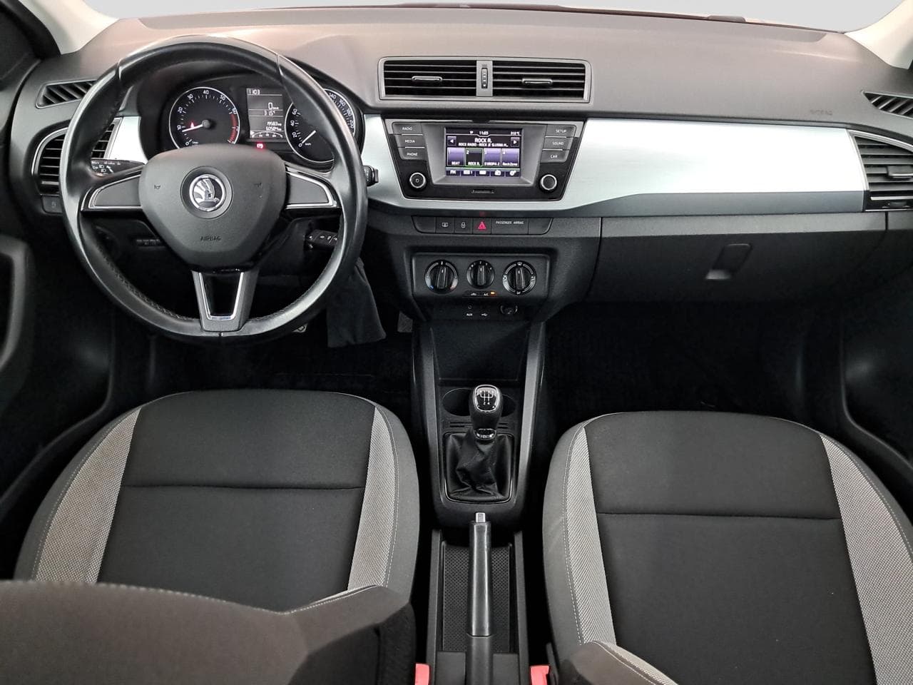 2016 Škoda FABIA - 19