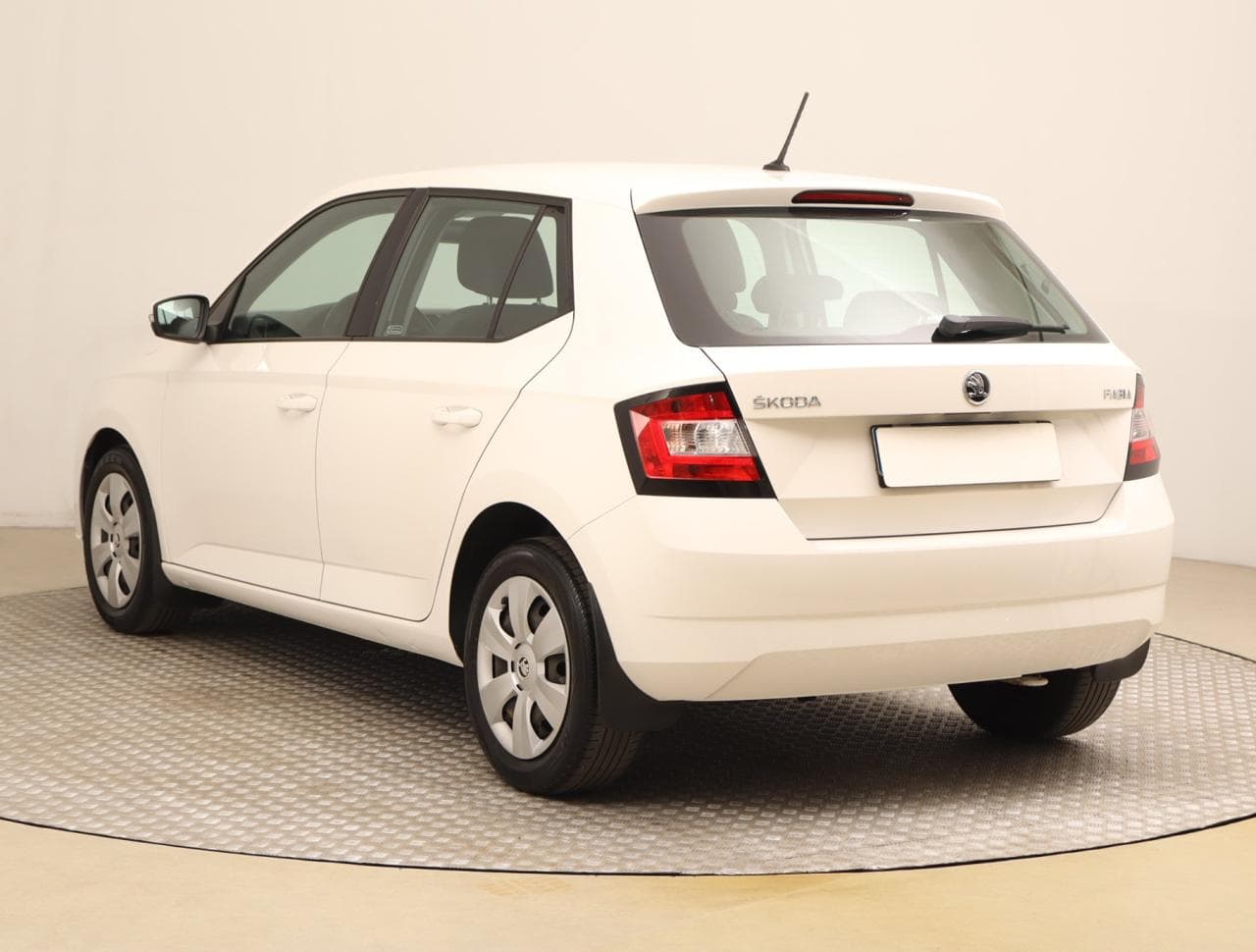 2017 Škoda FABIA - 8