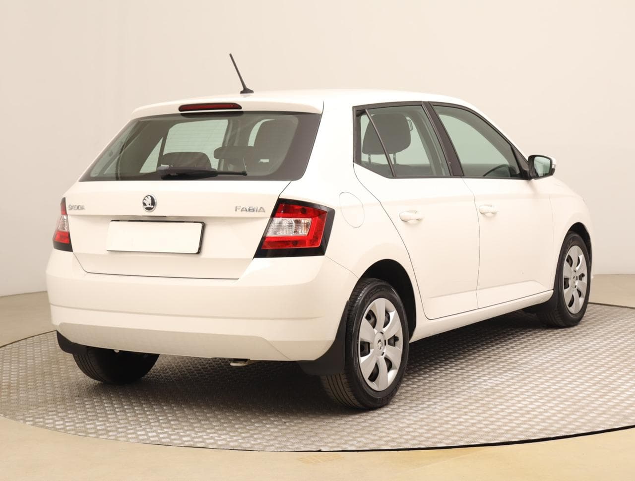 2017 Škoda FABIA - 12