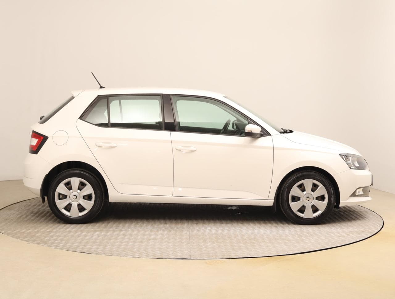 2017 Škoda FABIA - 14