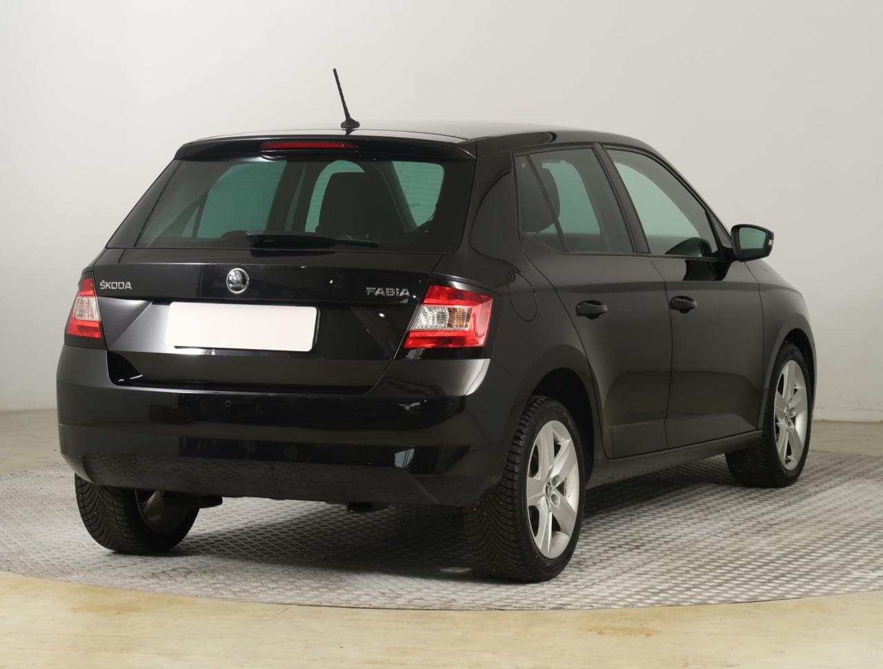 2017 Škoda FABIA - 7