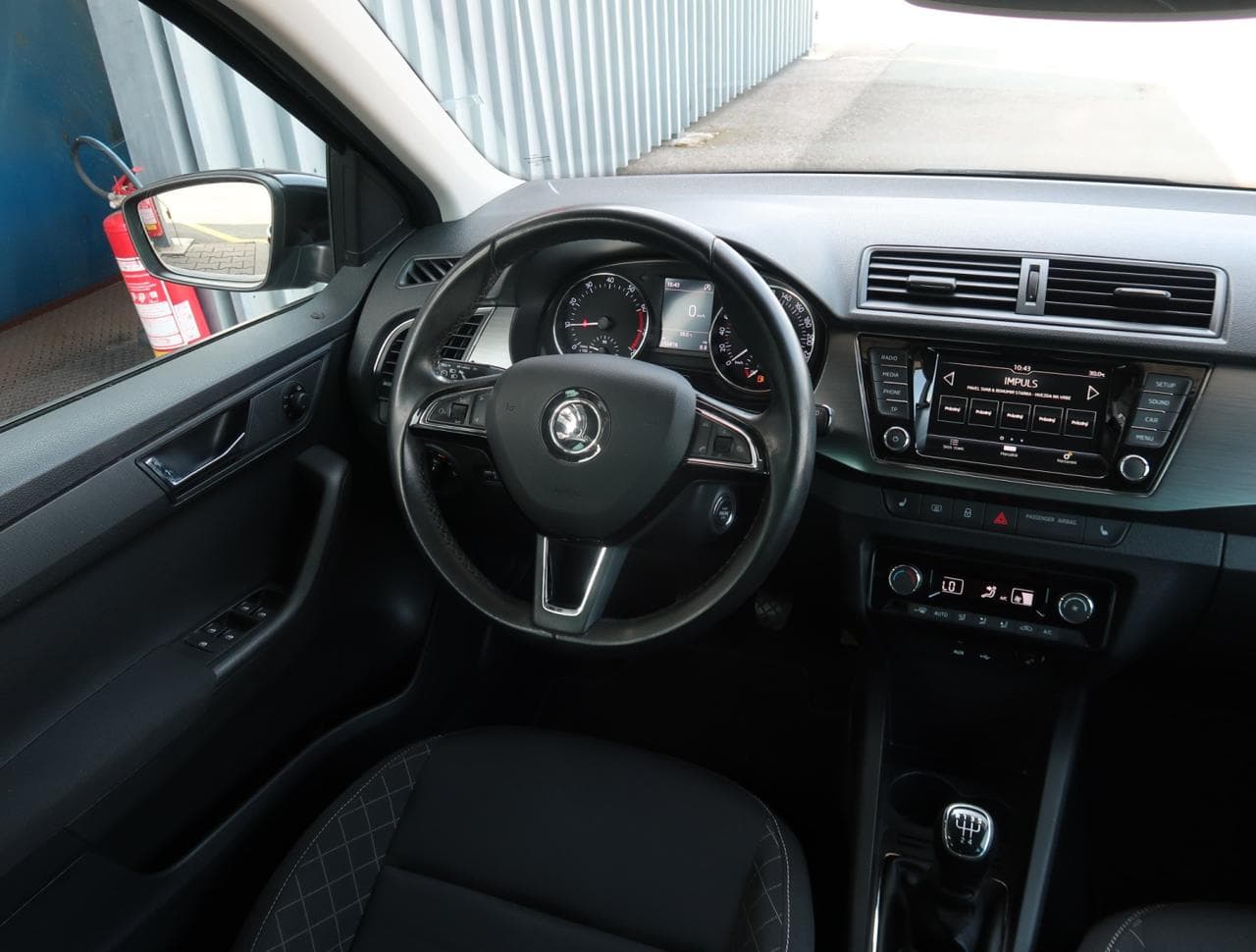 2017 Škoda FABIA - 9