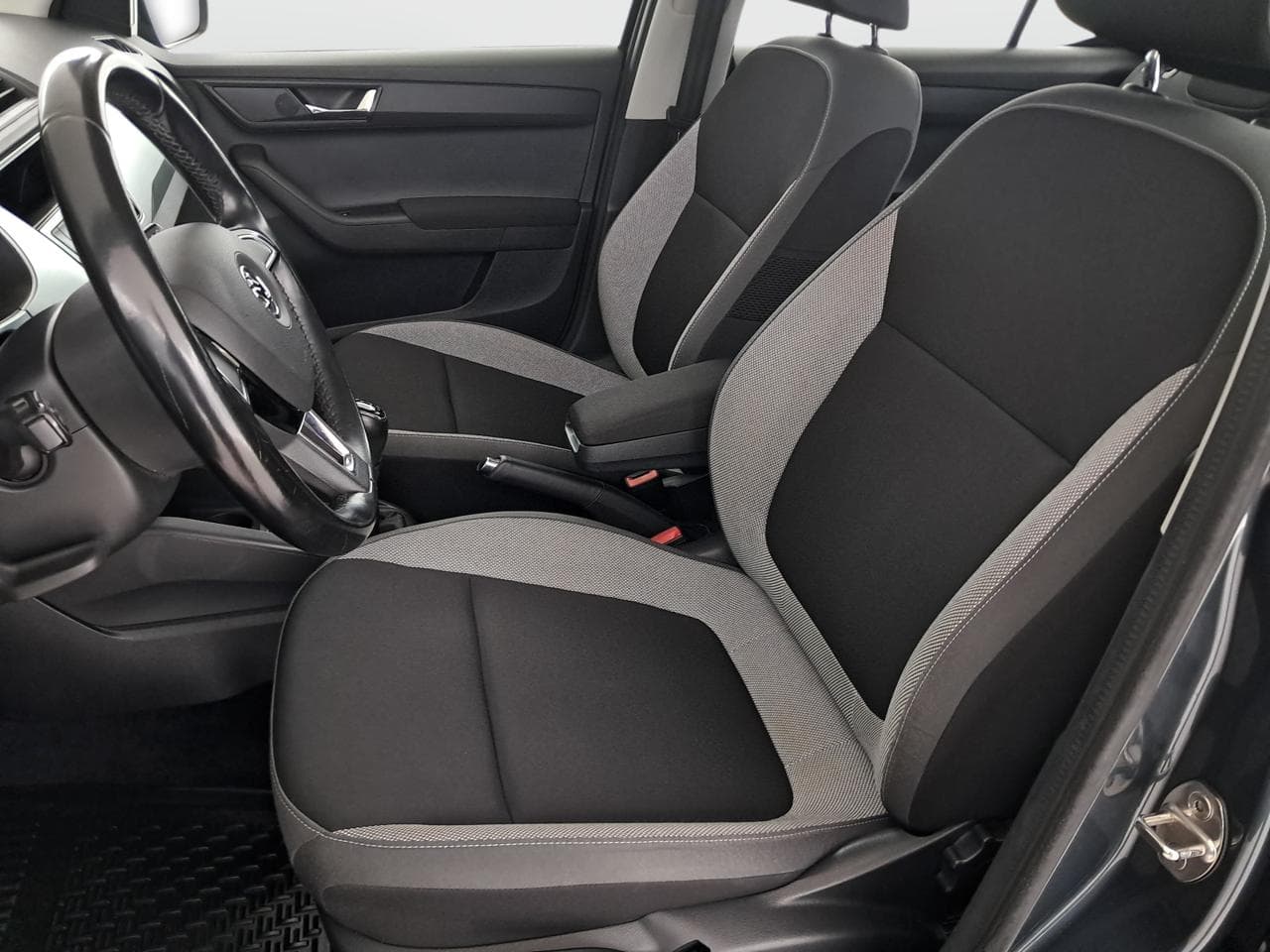 2017 Škoda FABIA - 16