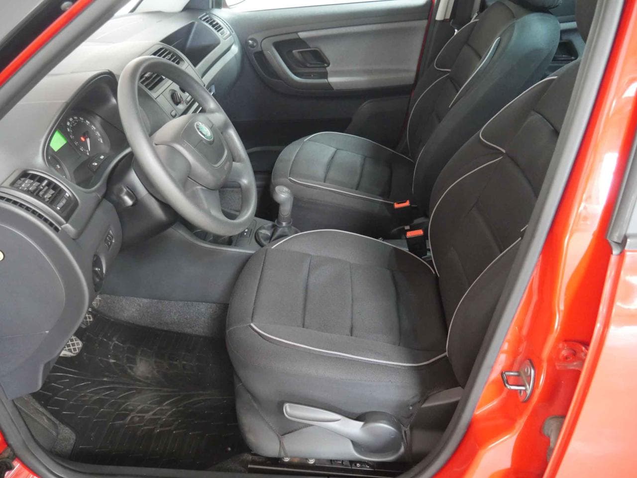 2010 Škoda FABIA - 15