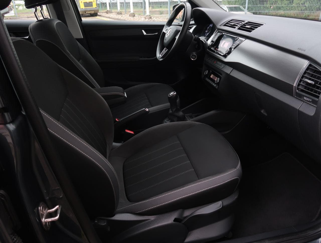 2019 Škoda FABIA - 12