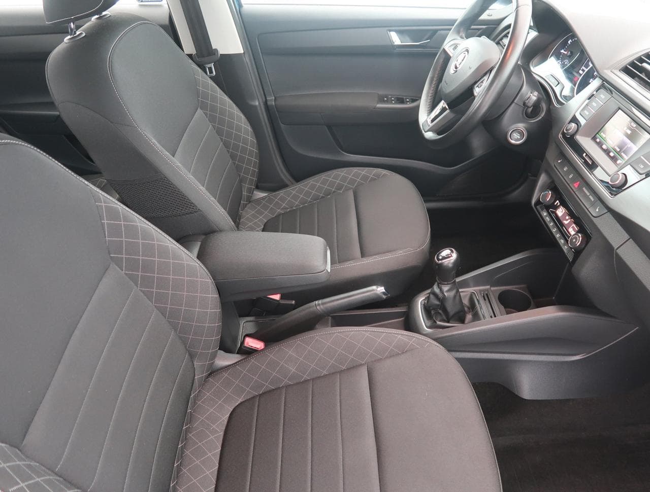 2017 Škoda FABIA - 12