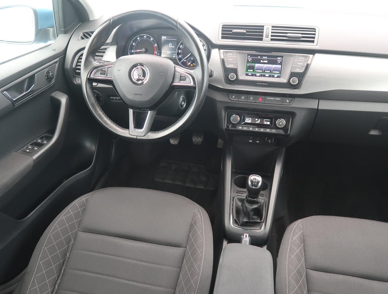2017 Škoda FABIA - 9