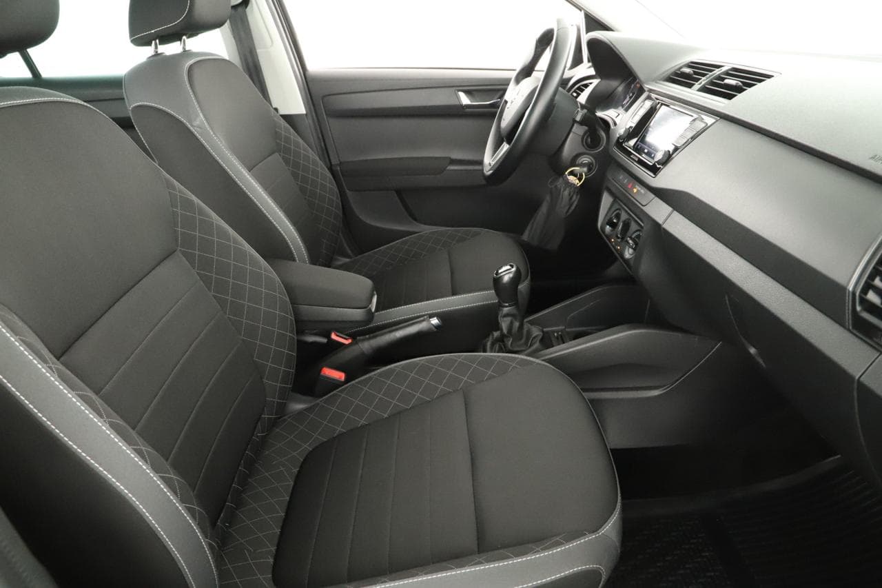 2020 Škoda FABIA - 10
