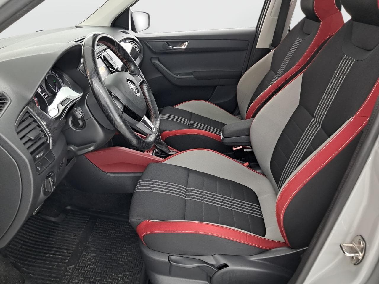 2017 Škoda FABIA - 16