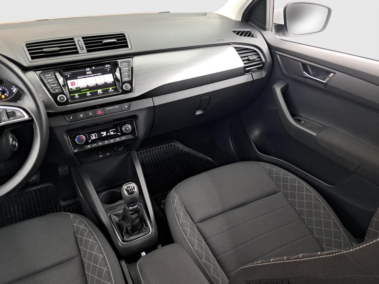2016 Škoda FABIA - 11