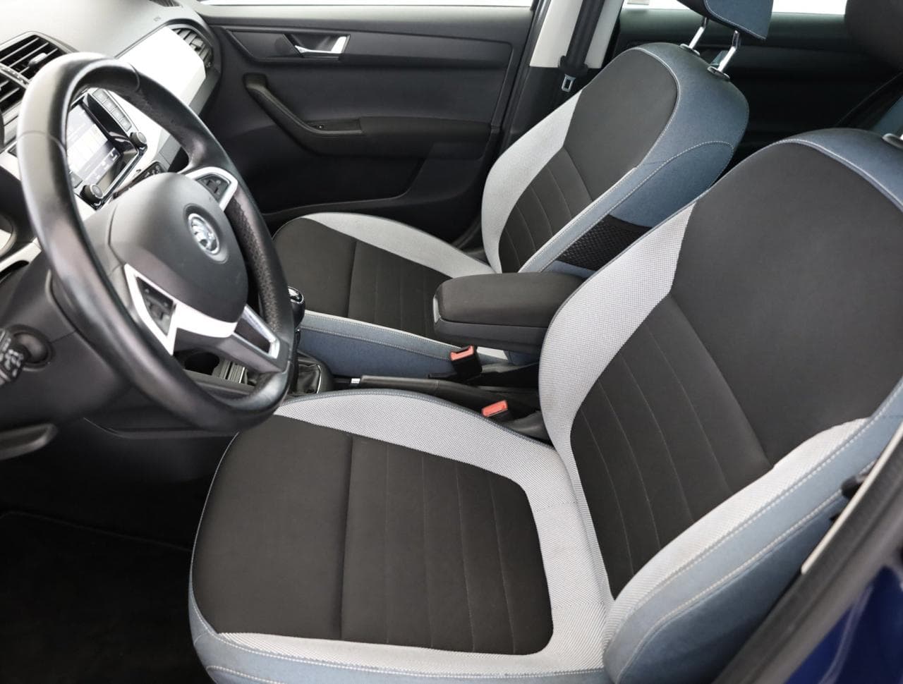2015 Škoda FABIA - 13