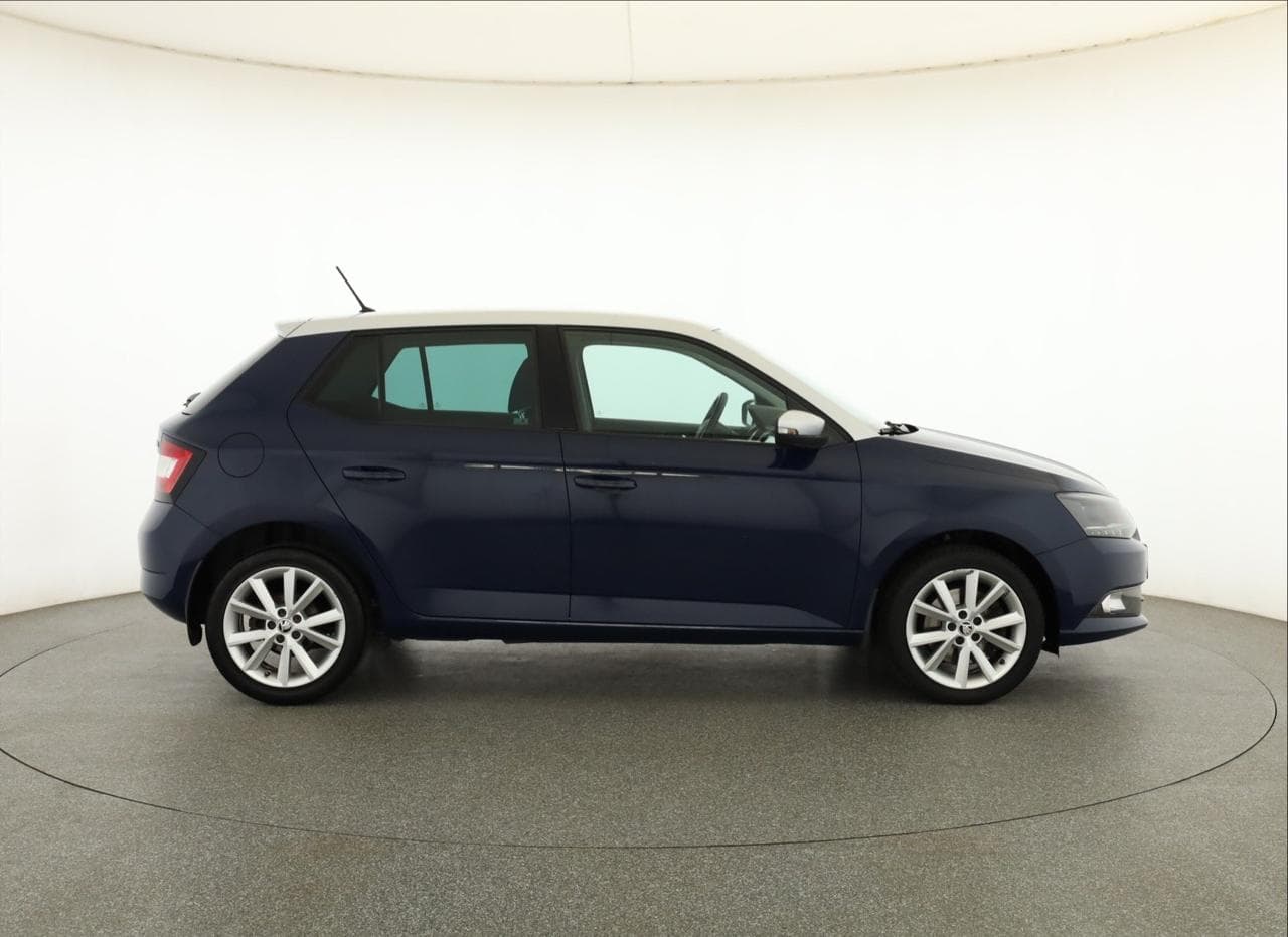 2015 Škoda FABIA - 8