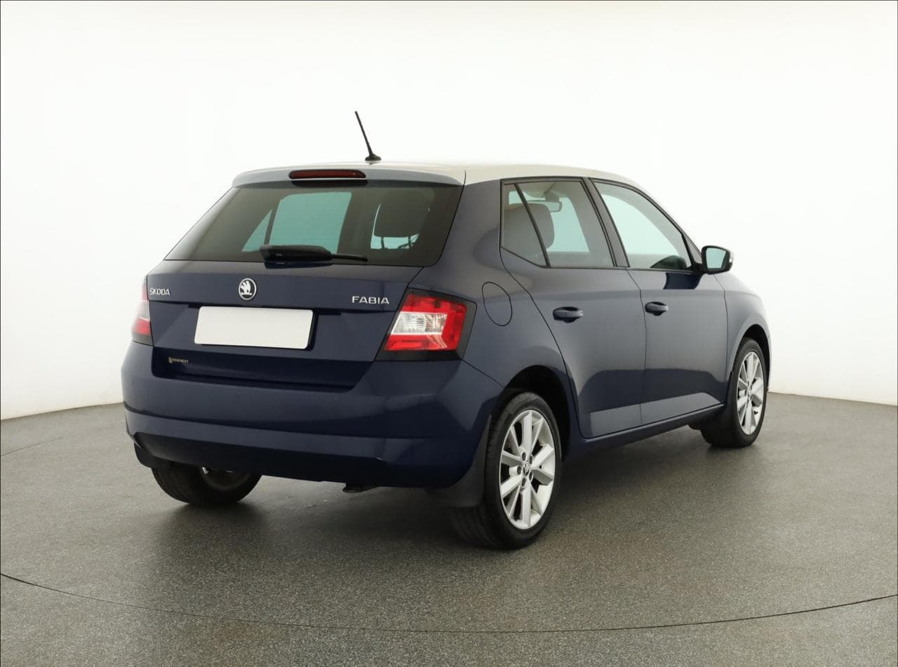 2015 Škoda FABIA - 7