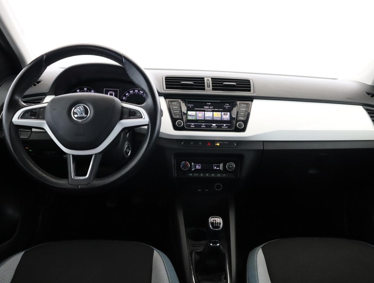 2015 Škoda FABIA - 9
