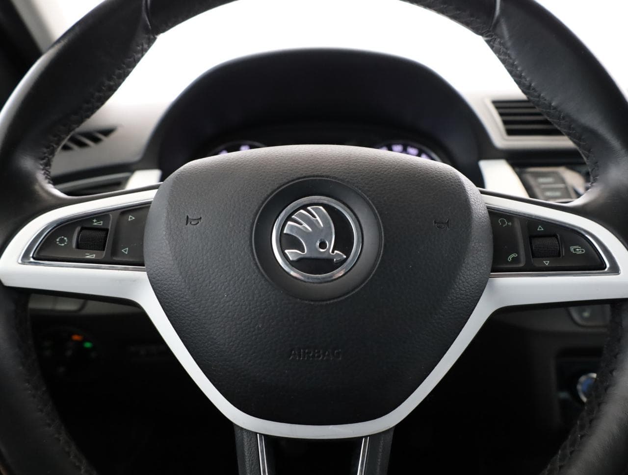 2015 Škoda FABIA - 14