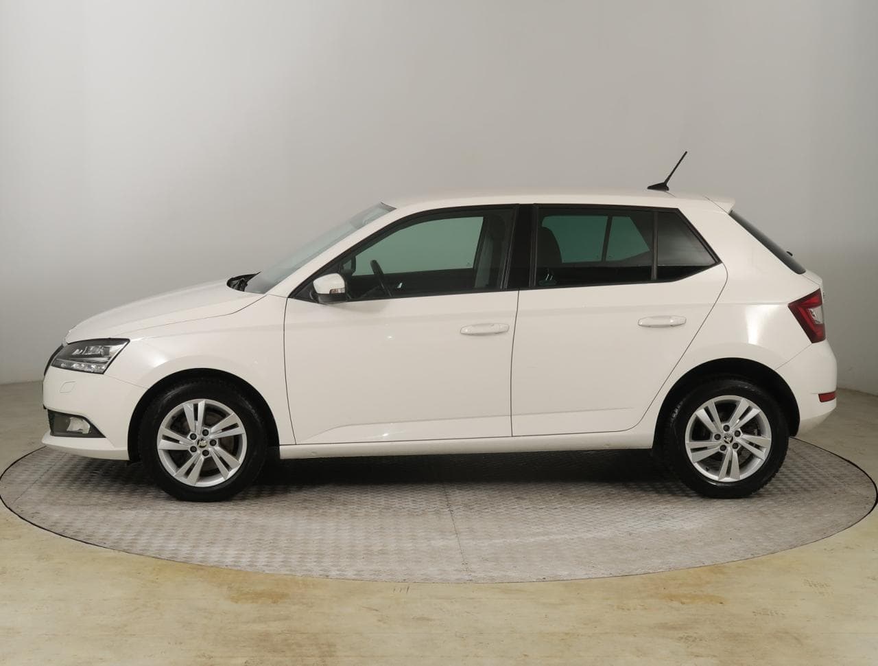 2019 Škoda FABIA - 4