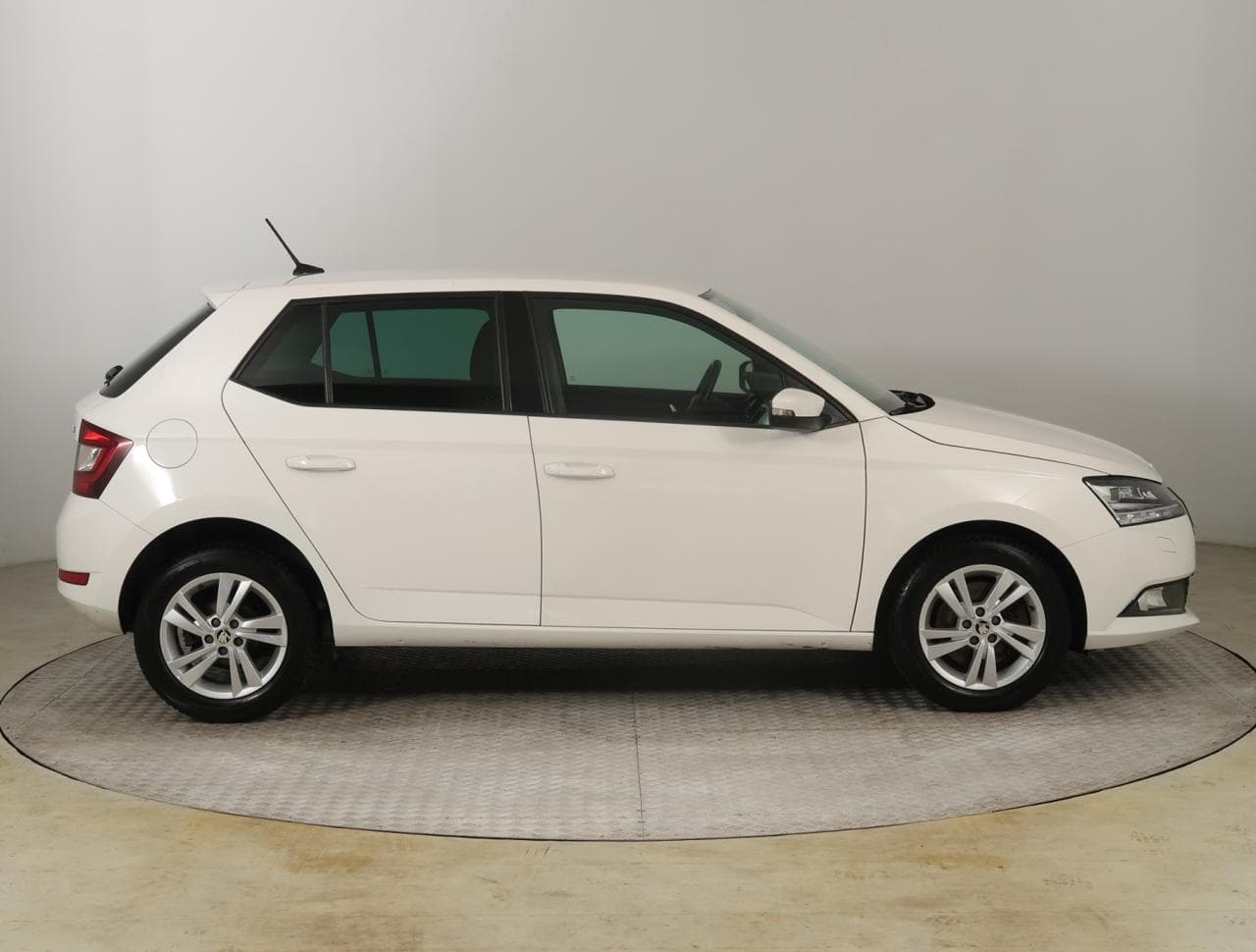2019 Škoda FABIA - 8