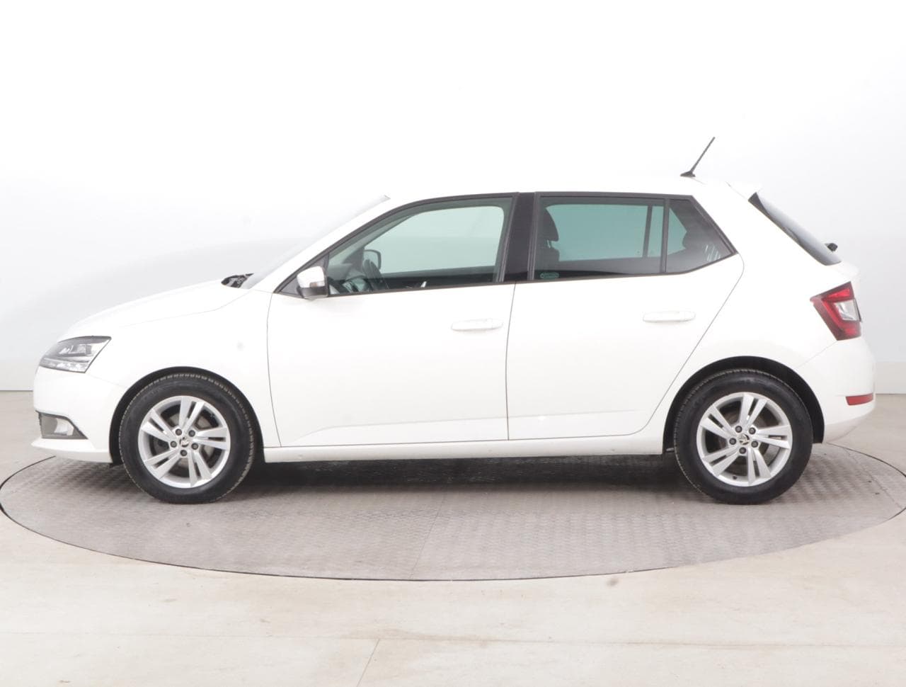 2021 Škoda FABIA - 4