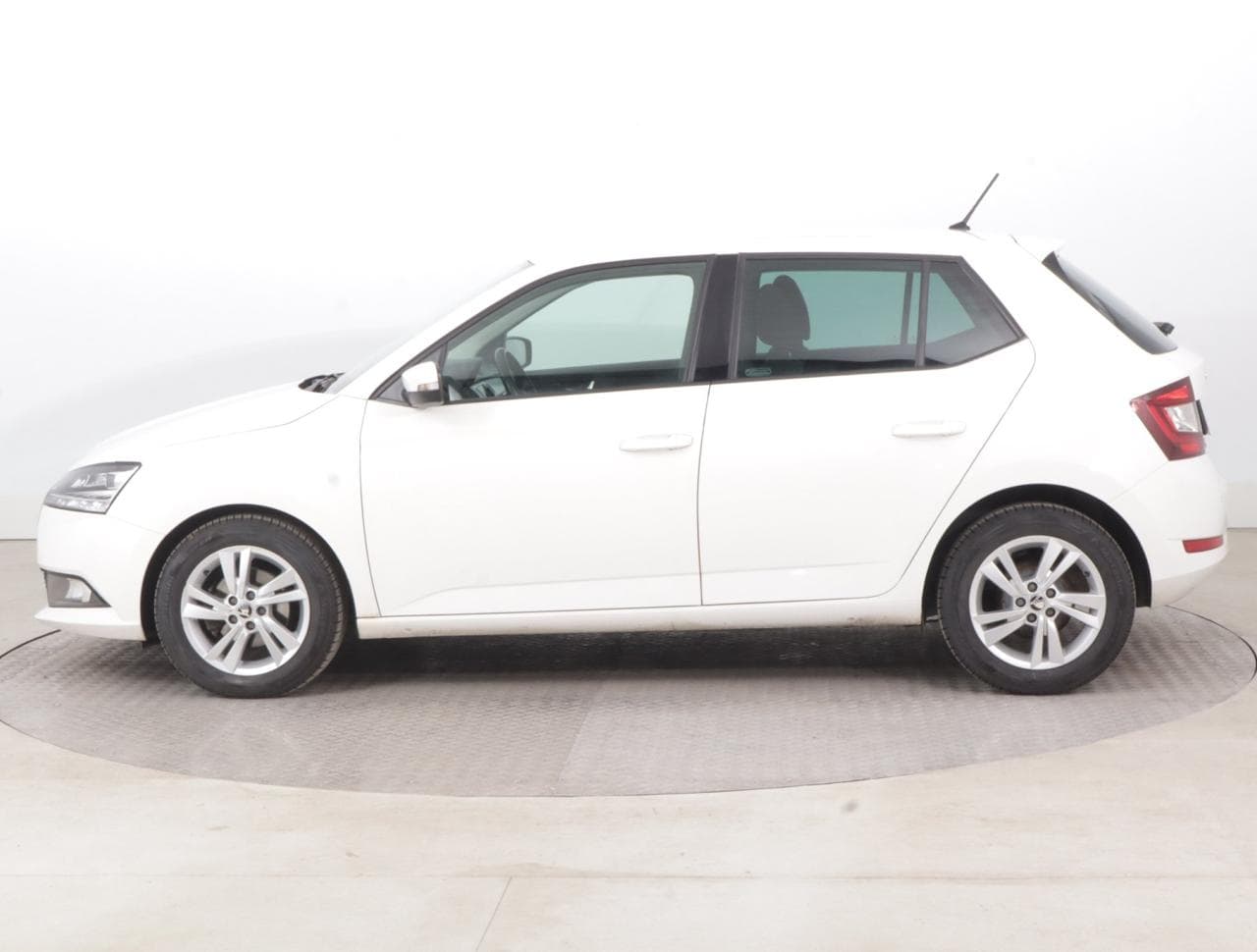 2021 Škoda FABIA - 4