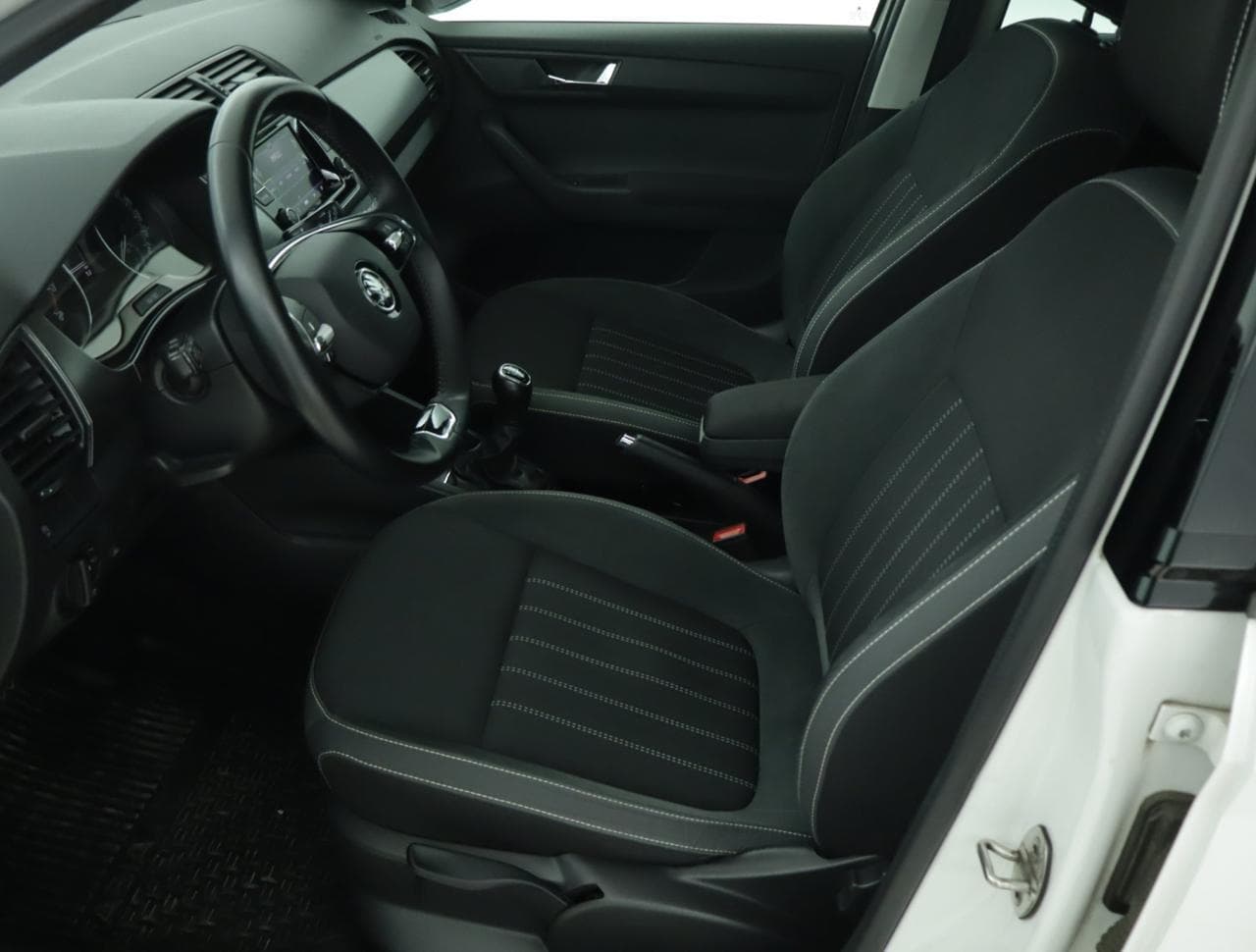 2021 Škoda FABIA - 16