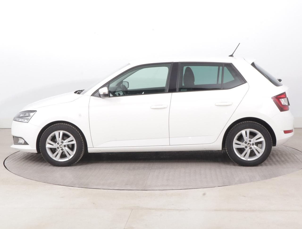 2021 Škoda FABIA - 4
