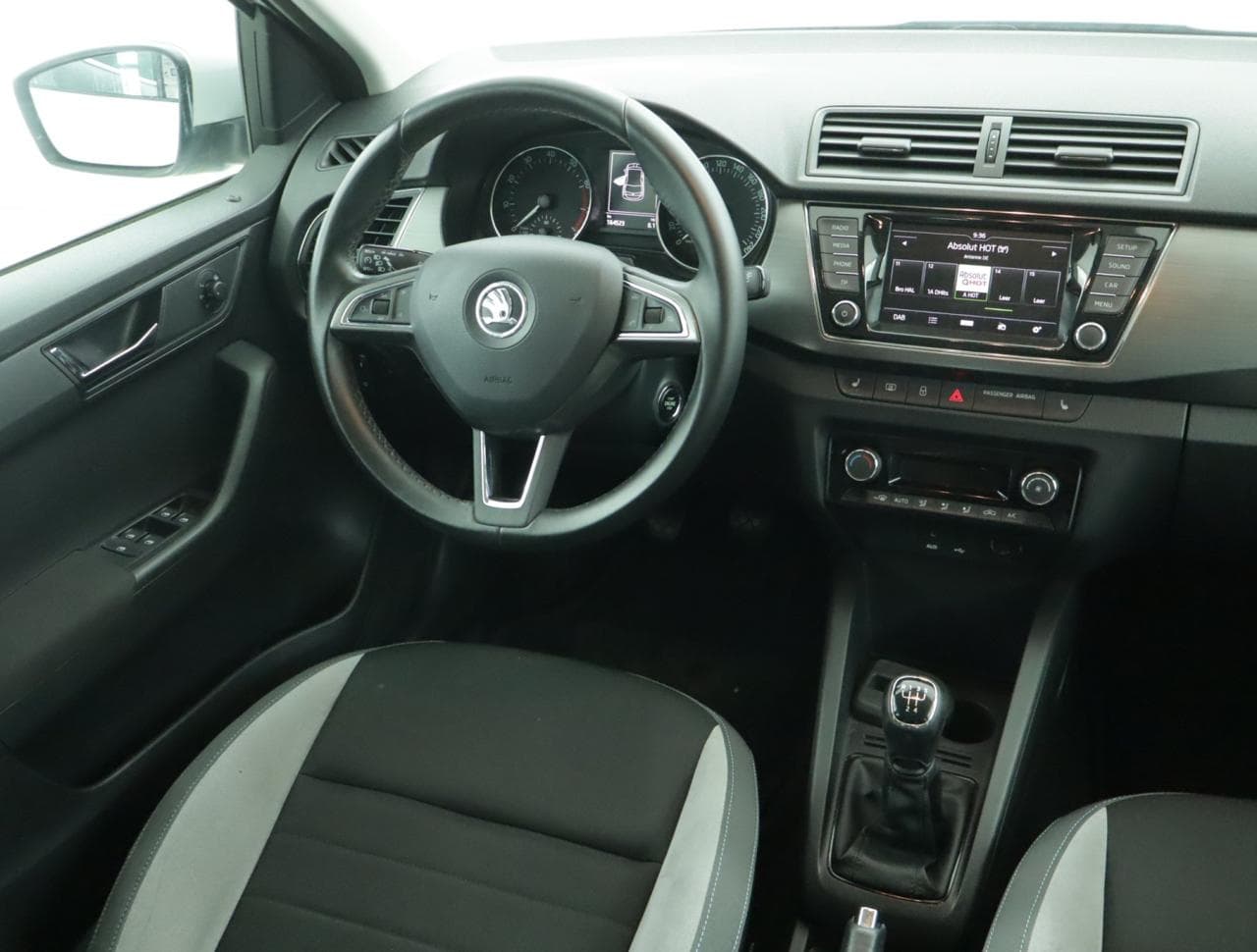 2016 Škoda FABIA - 9