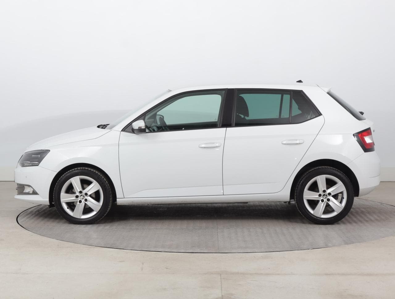 2016 Škoda FABIA - 4