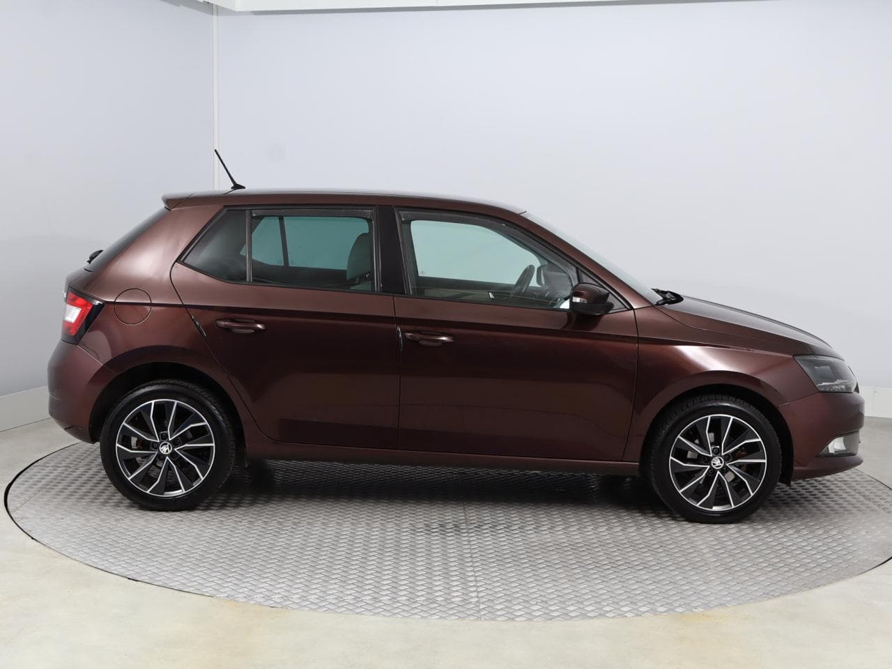 2016 Škoda FABIA - 8