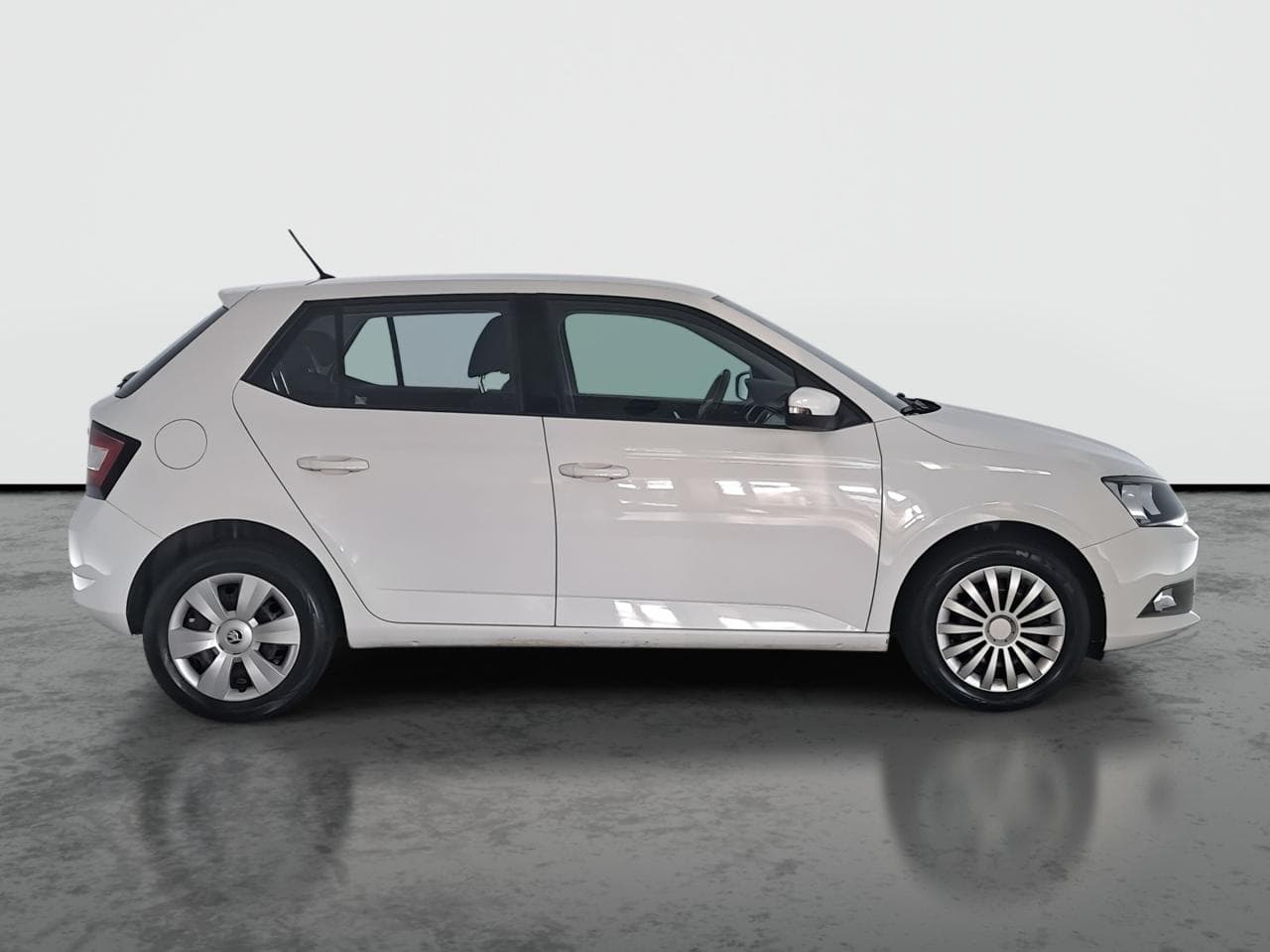 2016 Škoda FABIA - 8
