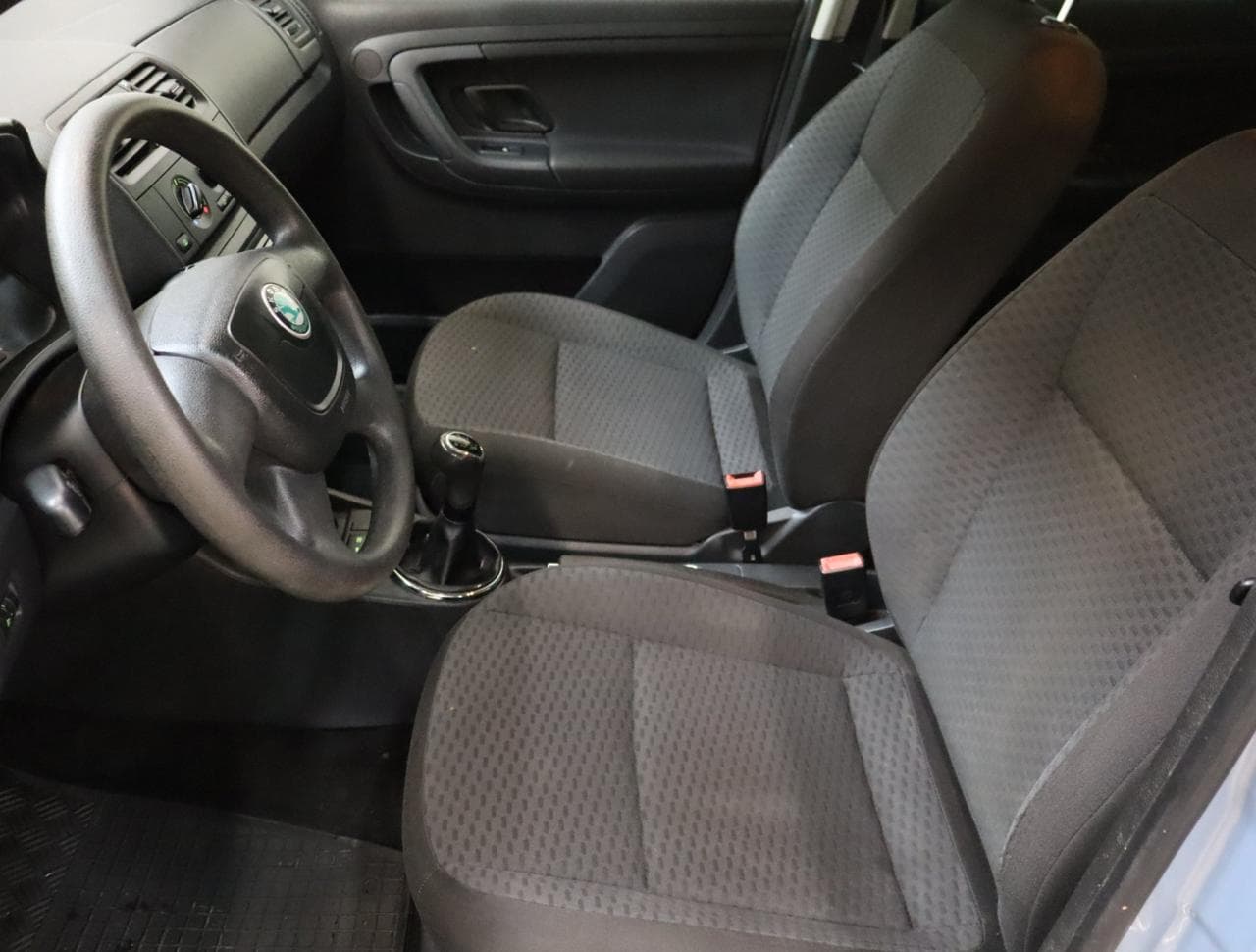 2010 Škoda FABIA - 16
