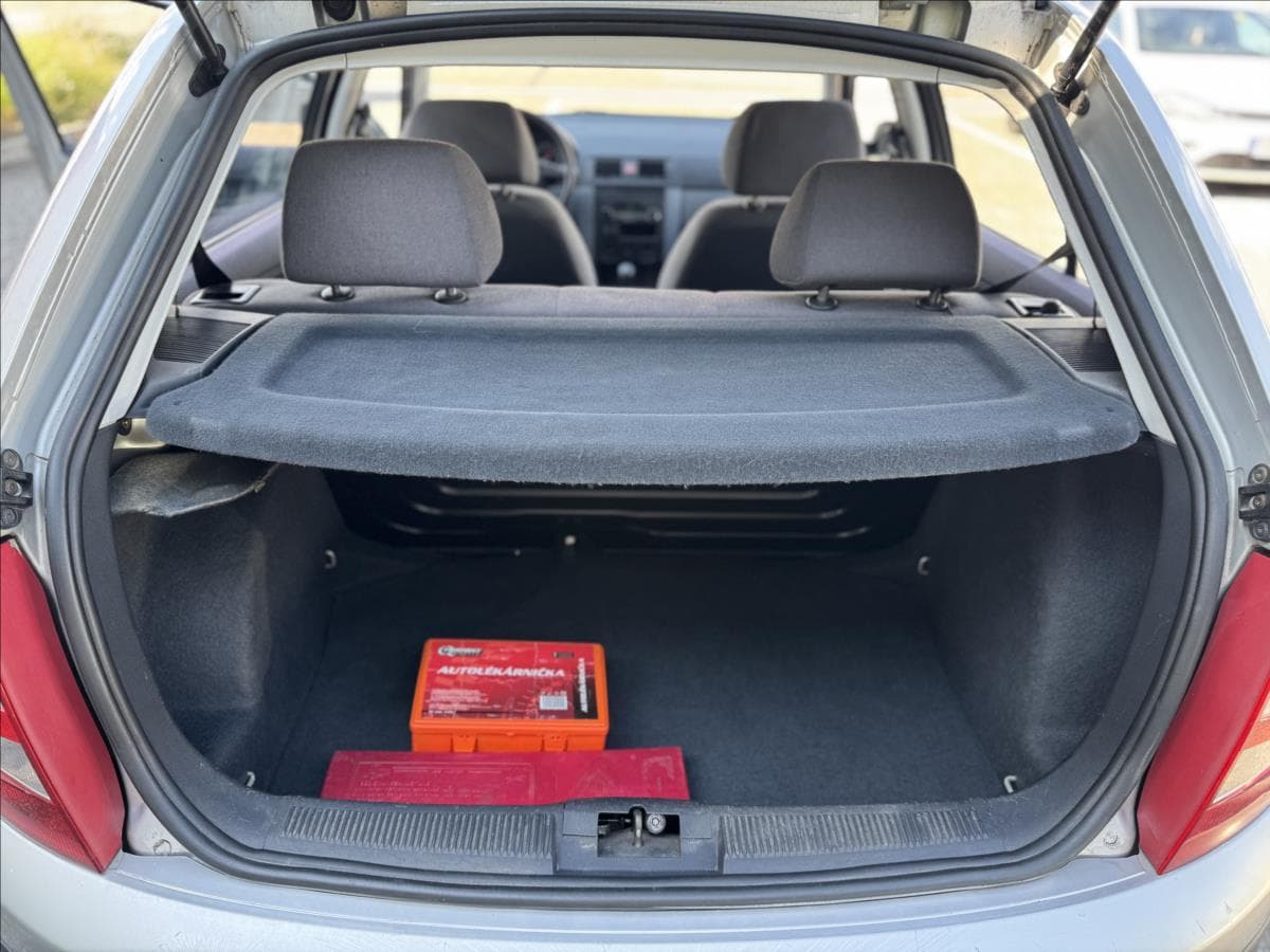 2000 Škoda FABIA - 13