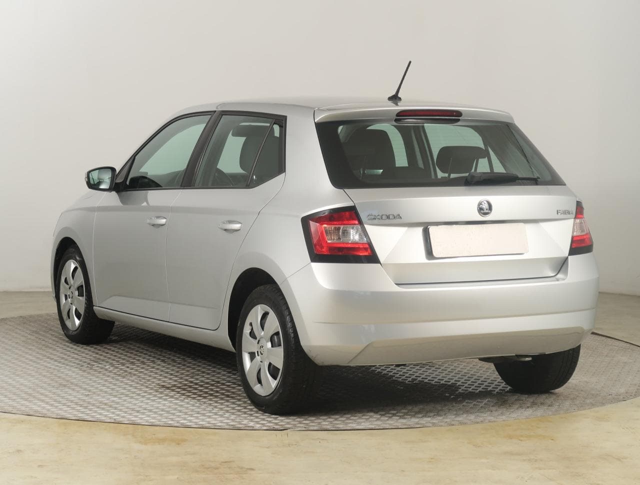 2016 Škoda FABIA - 5