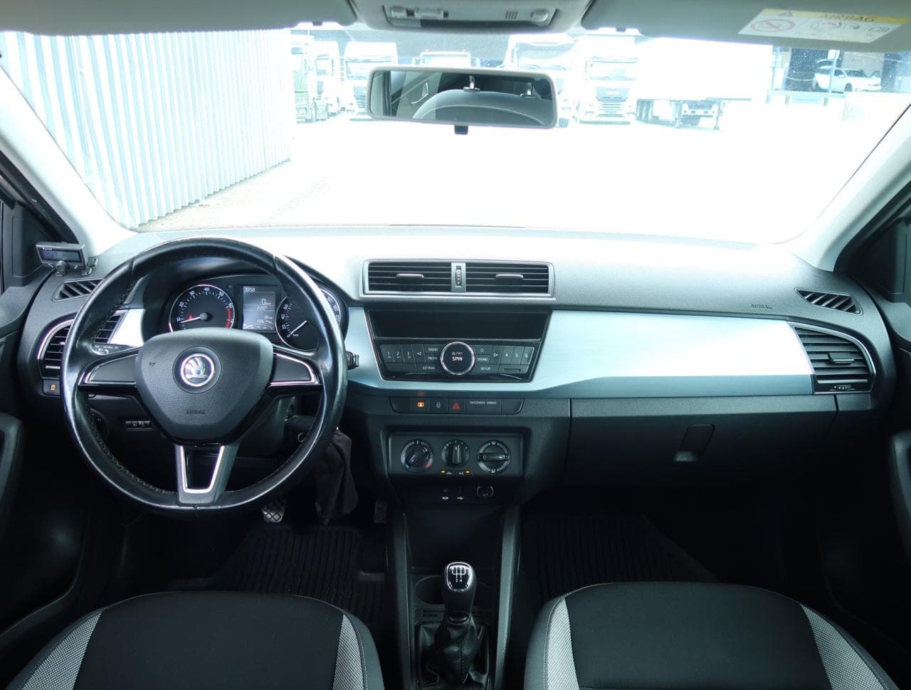 2016 Škoda FABIA - 10