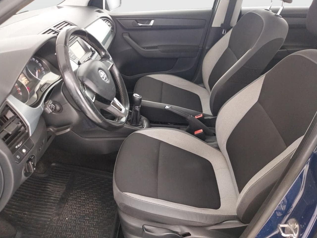 2015 Škoda FABIA - 16