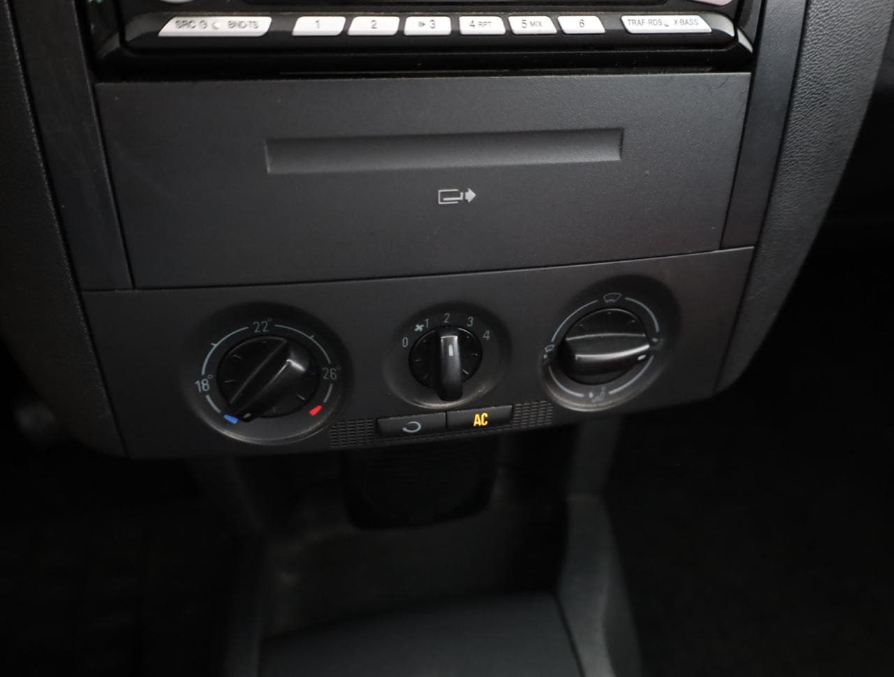 2004 Škoda FABIA - 16