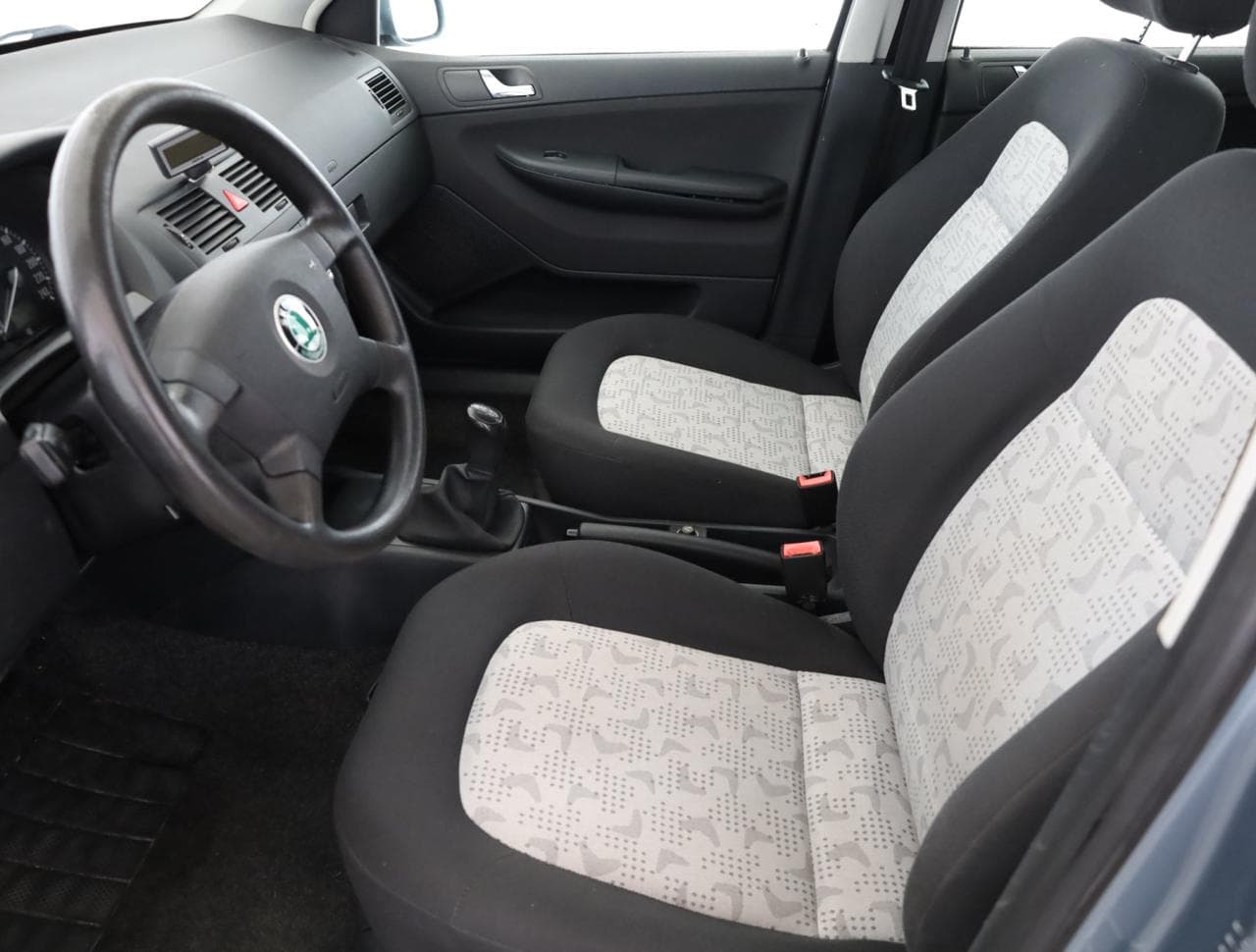 2004 Škoda FABIA - 13