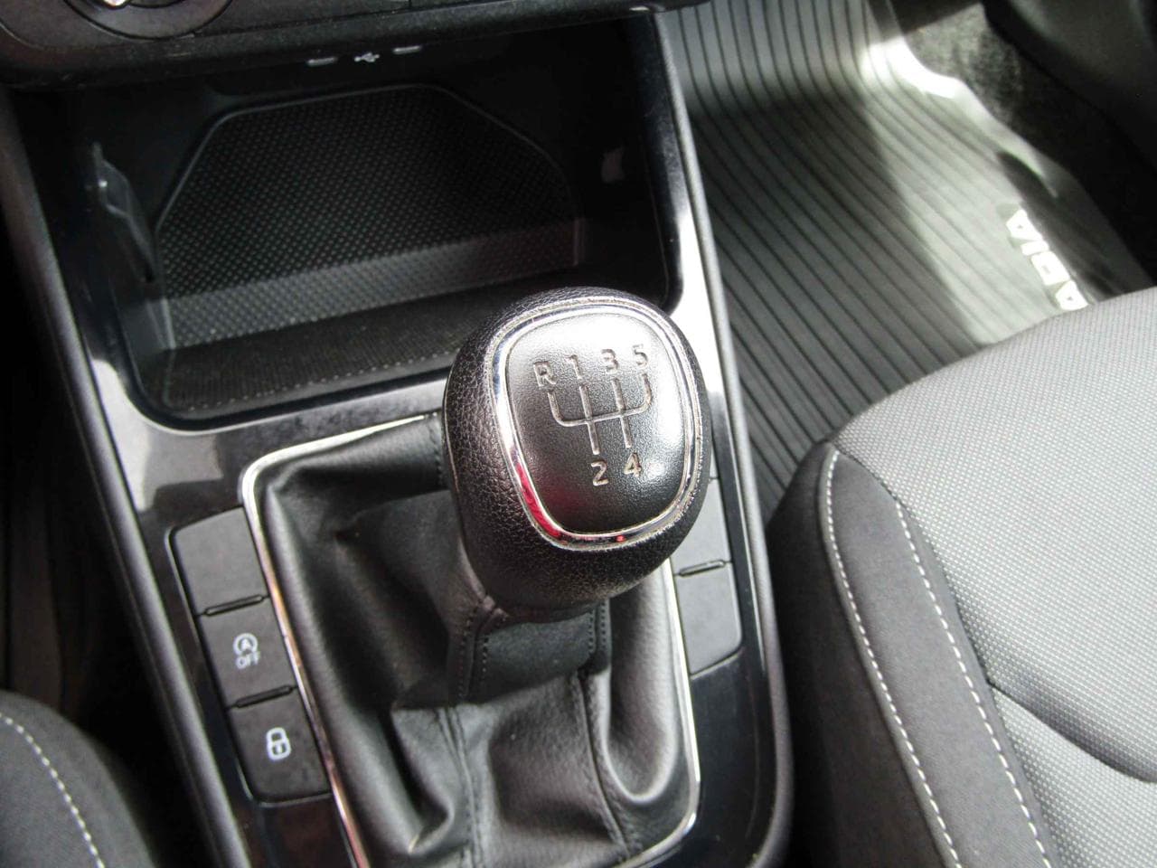 2023 Škoda FABIA - 16