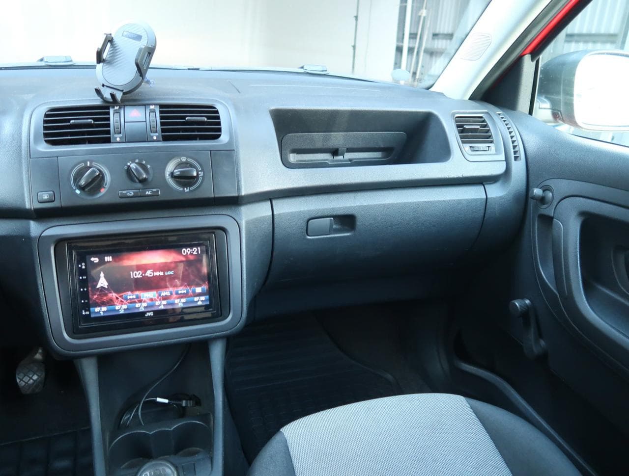 2011 Škoda FABIA - 11
