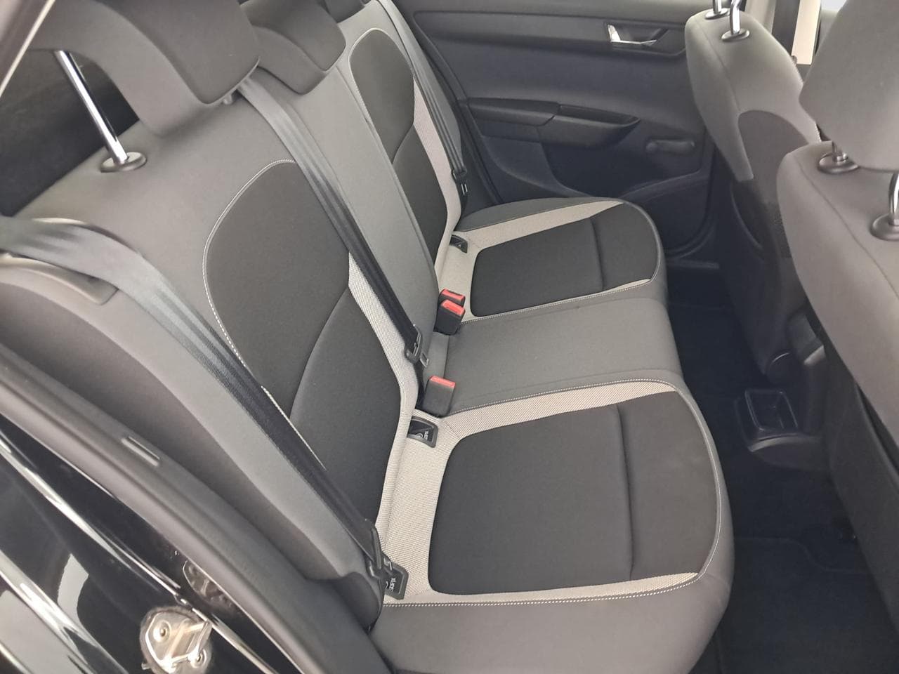 2017 Škoda FABIA - 13