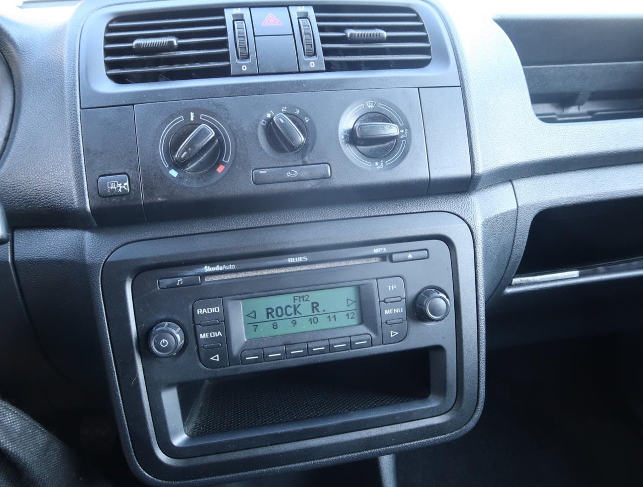 2011 Škoda FABIA - 18