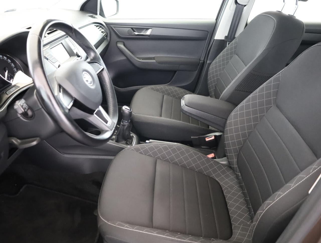 2015 Škoda FABIA - 13