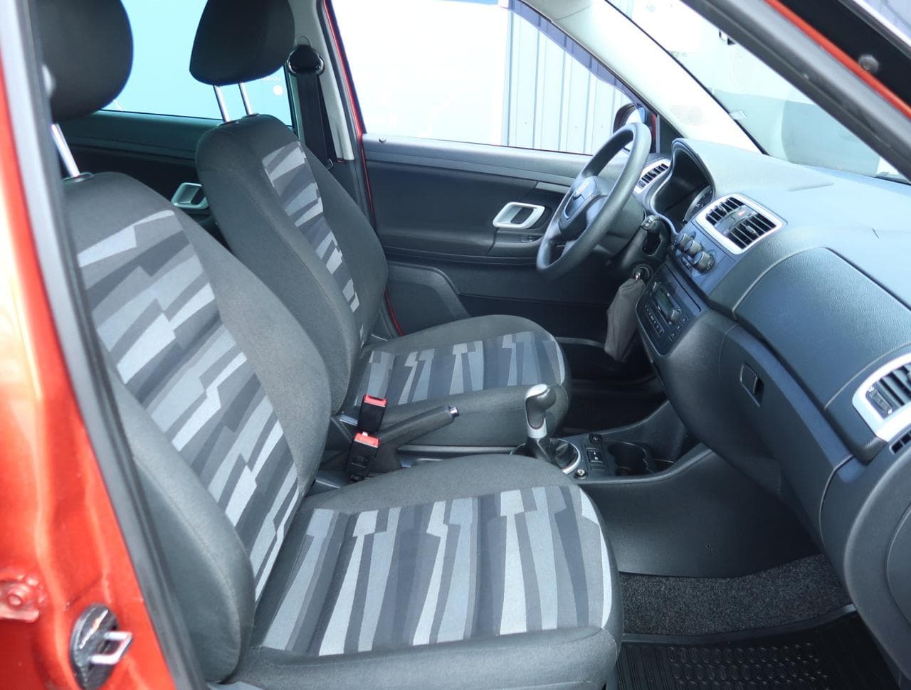 2010 Škoda FABIA - 12