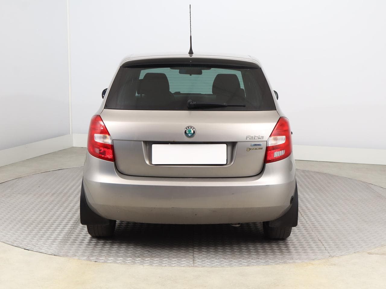 2011 Škoda FABIA - 6